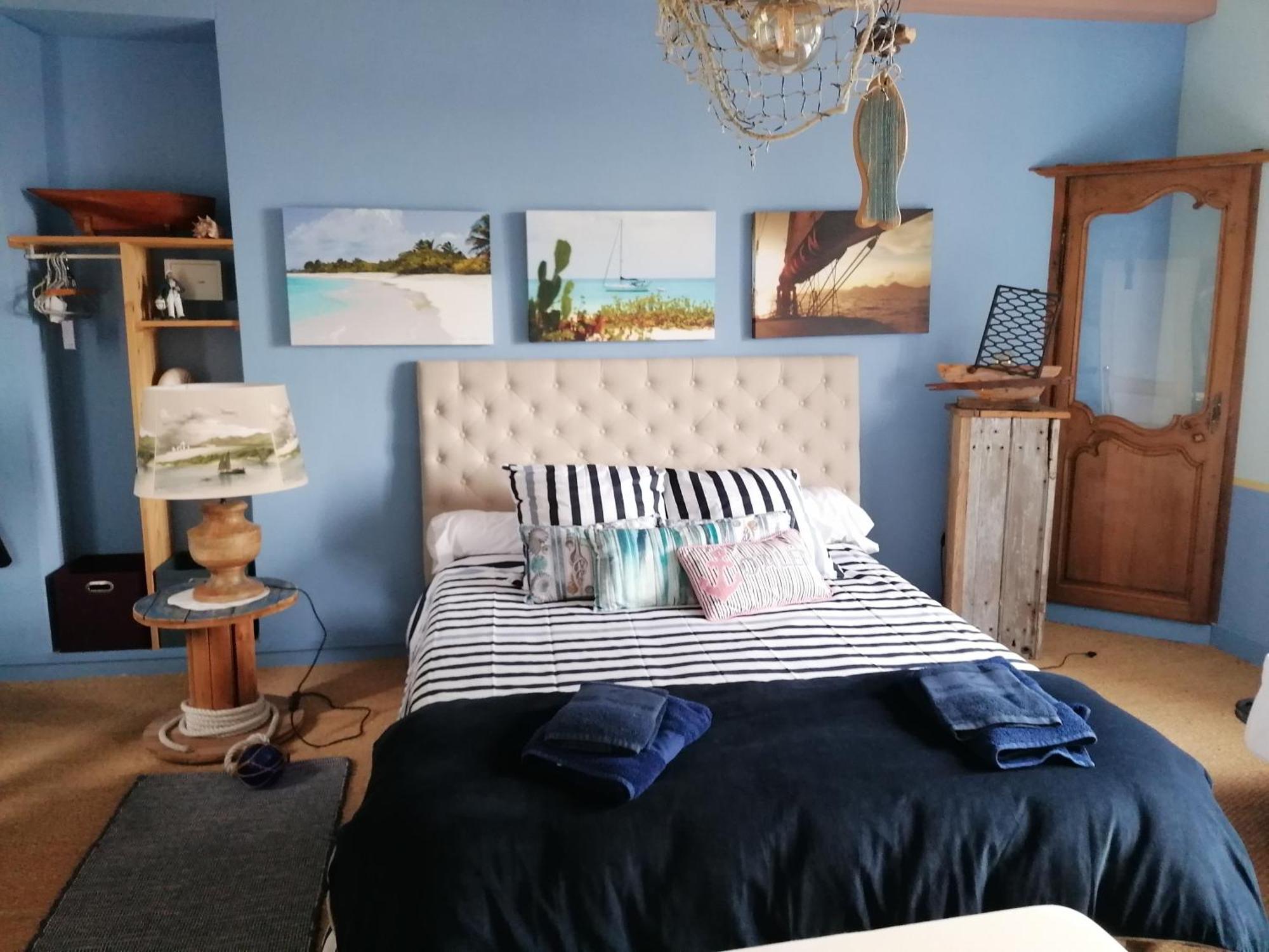 La Tocade Del Arte - Dinan Bed & Breakfast Lanvallay Room photo